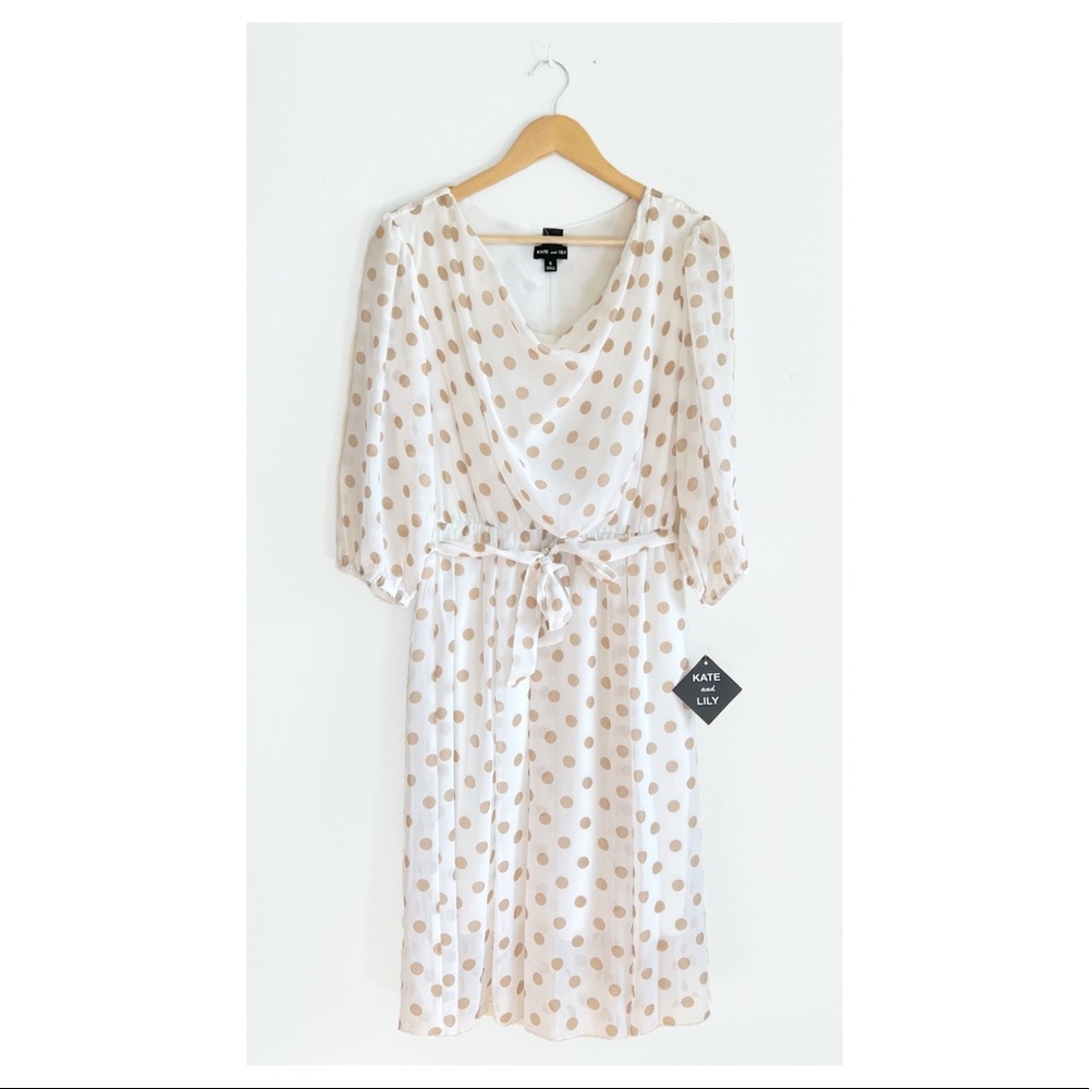 ❌SOLD❌Boutique White/Tan Polkadot Flare Dress